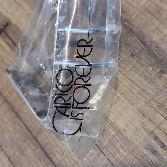 CARICO Made in Japan Stainless Utensil Wall Hanger - Holds 5 Utensils - Picture 4 of 11